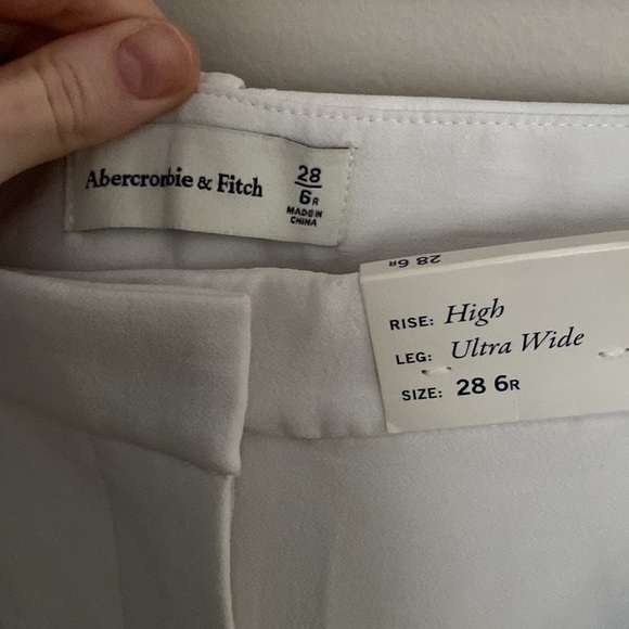 Abercrombie trousers - Picture 3 of 3